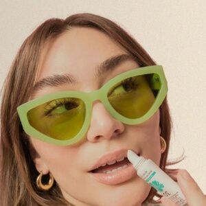 NWT Indy Sunglasses/ Nolita/ Lime Green